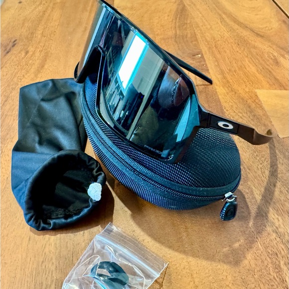 Oakley Prism Black Sutro Sunglasses - Picture 3 of 5